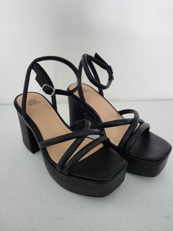 Size 6.5 Black Wedge Heels