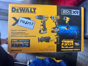 DeWalt 20V MAX XR Brushless 4-Tool Combo Kit