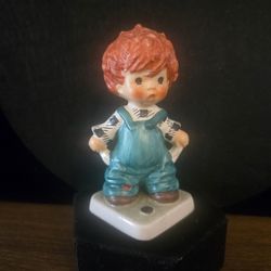 Red Head Collection    Goebel Figurine ⁰
