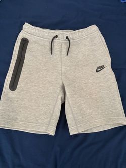Nike tech shorts large in kids