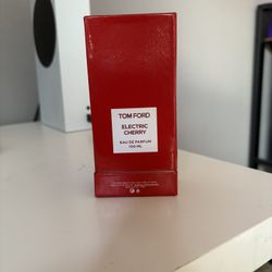 Tom Ford Electric Cherry Cologne 