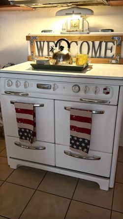 Vintage Wedgewood Stove
