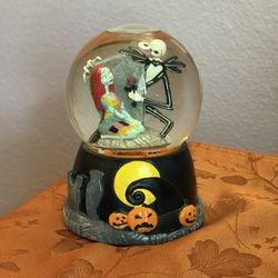 Nightmare Before Christmas Snow Globe
