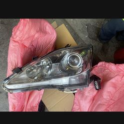 Lexus Is250 Headlights