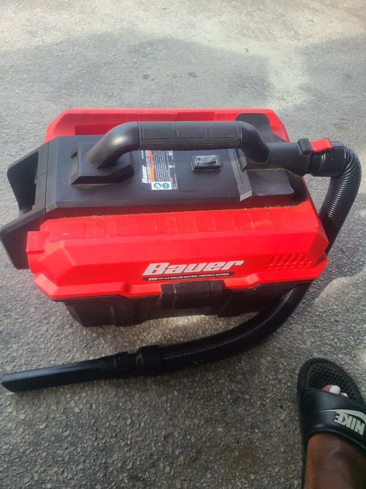 Bauer Tools 2 Batteries 2 Rapid Chargers Set