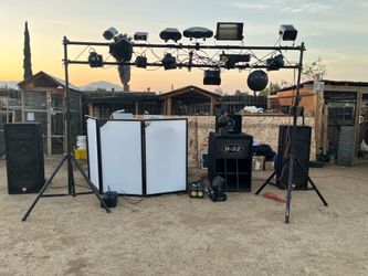 DJ - Music- Sonido -