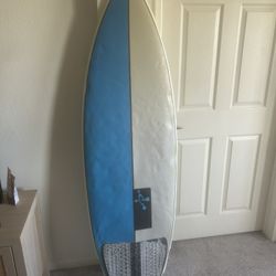 5’9 32L Chemistry surfboard 