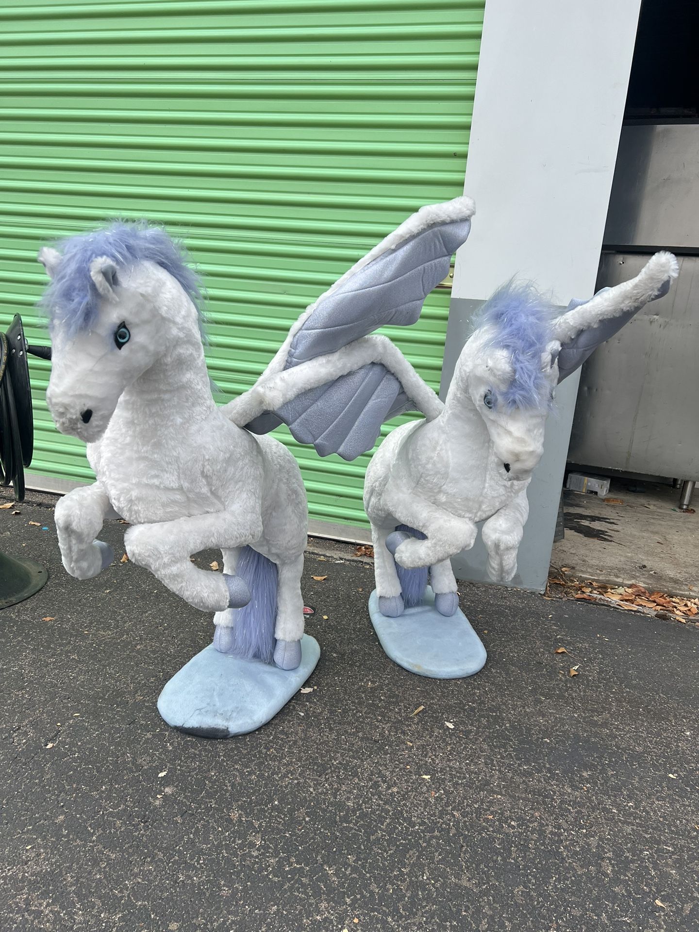 Pair Of Plush Pegasus Melissa and Doug 