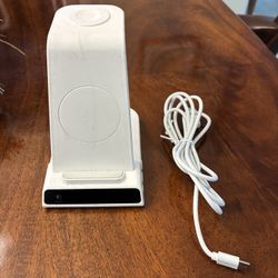 Wireless Cable Free Phone And Smart Watch Charging Station