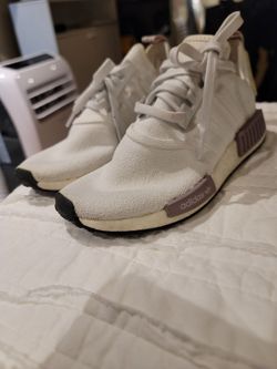 Size 7.5 - Adidas NMD_R1 White Orchid W