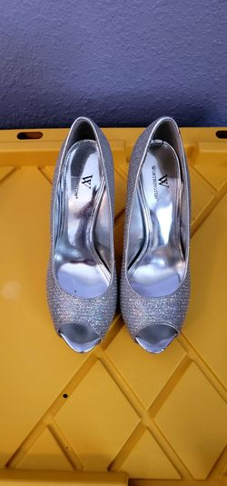 Worthington Silver Glitter Peep-Toe Heels
