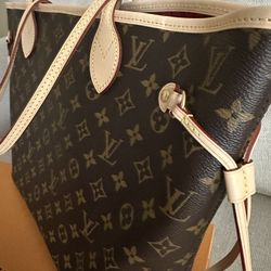 Louis Vuitton Neverfull 