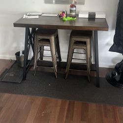Entryway Or Small Kitchen Table + Chairs