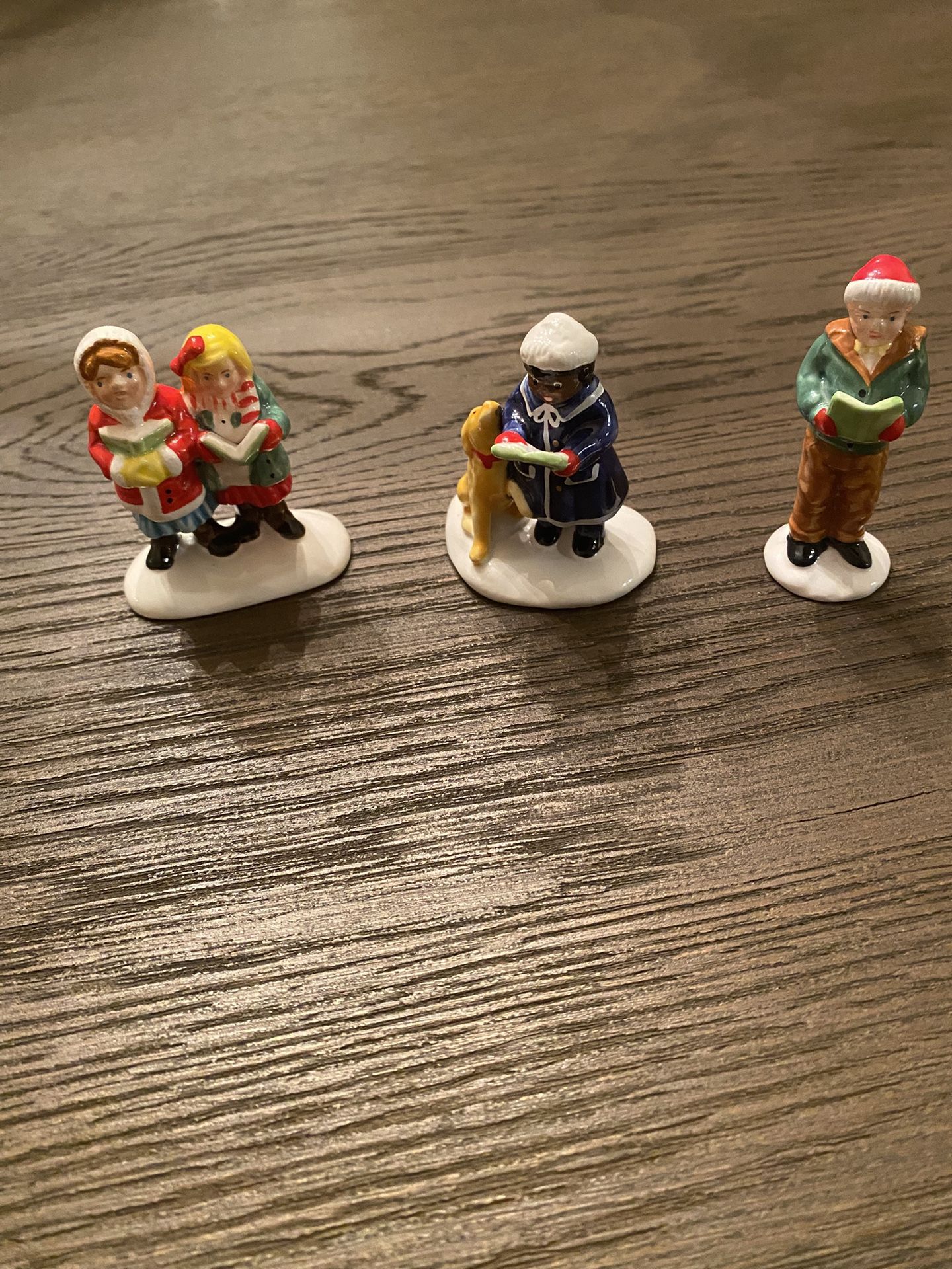 Department 56 Here We Come A’Caroling (Retired)