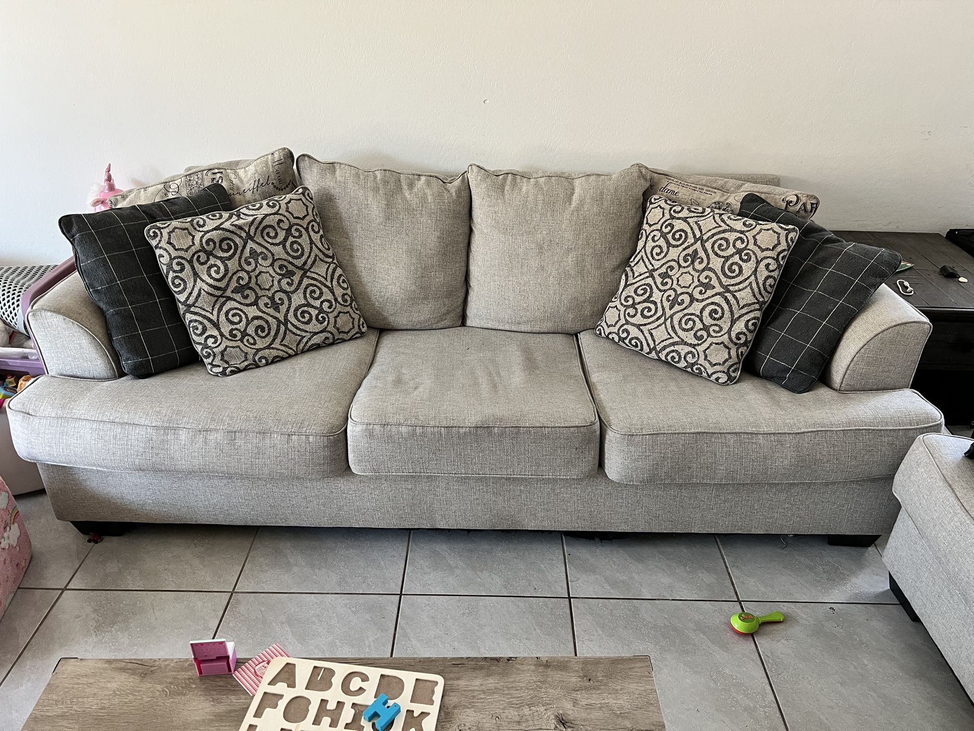 Sofa Set