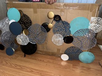 New 2 piece wall decor