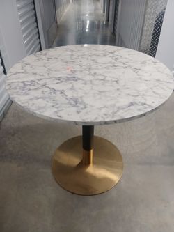 gold feet marble table