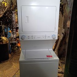 Frigidaire Quiet Pack washer And Dryer