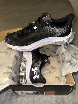 WOMENS UA W HOVR Turbulence 2