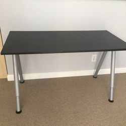 Office Desk 47”/31”/31”