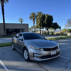 2016 Kia Optima 