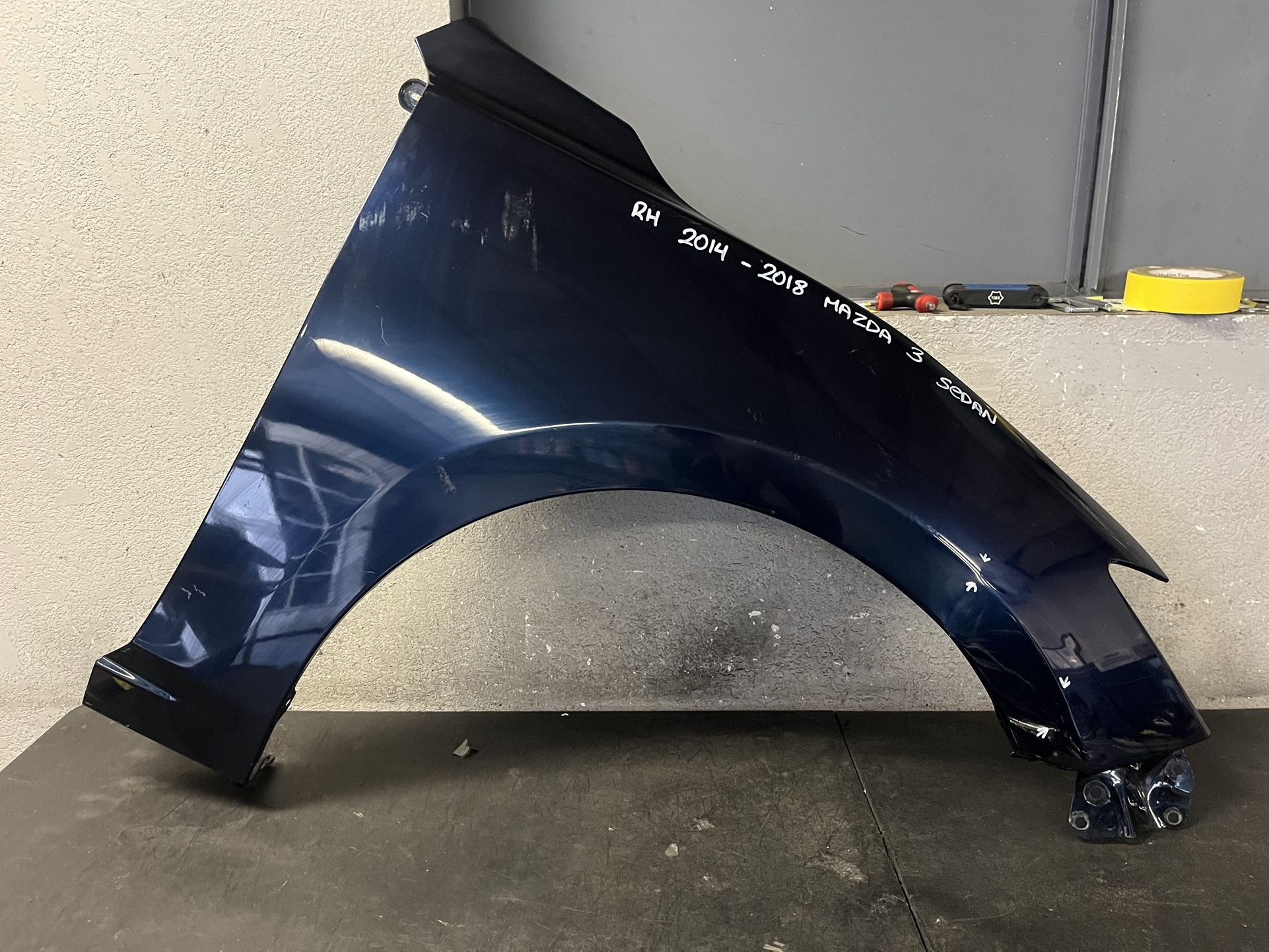 2014-2015-2016-2017-2018 MAZDA 3 SEDAN RIGHT FENDER OEM USED