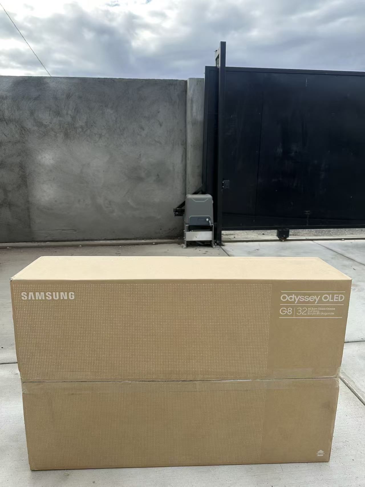 Samsung 32 inch Odyssey OLED G8 Gaming Monitor