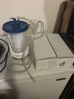 Woman Purwick and 1 box catheters