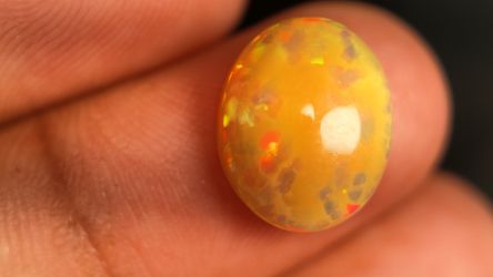 Natural Ethiopian Opal 4 Ct Oval Cabochon Loose Gemstone