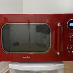 $50 Comfee (RED)Retro  Microwave