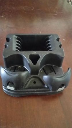 Cup holder / console