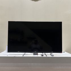 50” Samsung TV ( Display Cracked )