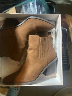 Shoedazzle women suede, heeled booties