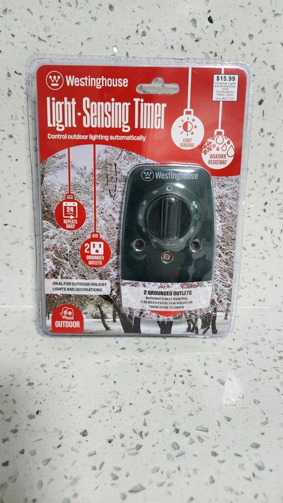 Westinghouse Light Sensing Timer. 2 Grounded Outlets Automatically Control 2 Devices Every Few Hours Or From Dusk To Dawn. Ideal For Outdoor Lights