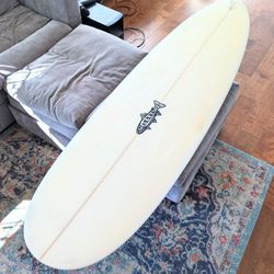 6'8 Surfboard Barry V Midlength Funboard