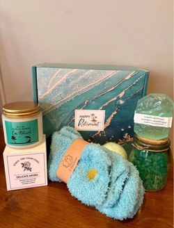 Retirement Gifts with Gift Box 🎁 🩵