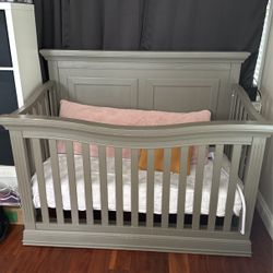 Baby Crib 