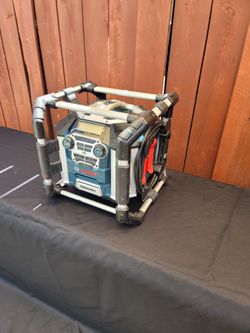 Bosch corded/18v battery jobsite radio