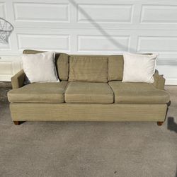 Couch Sofa Sleeper Pull Out Bed Free Delivery