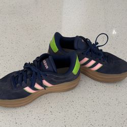 Size 6 Adidas Sneakers