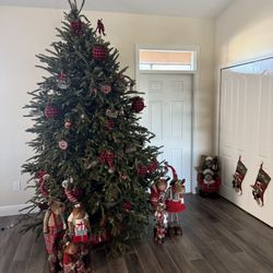 Christmas Moose Decorating 