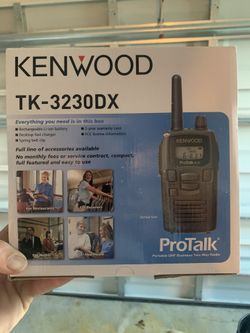 Kenwood UHF Two Way Radio