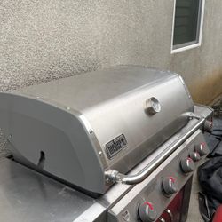 WEBER GENESIS II GAS GRILL