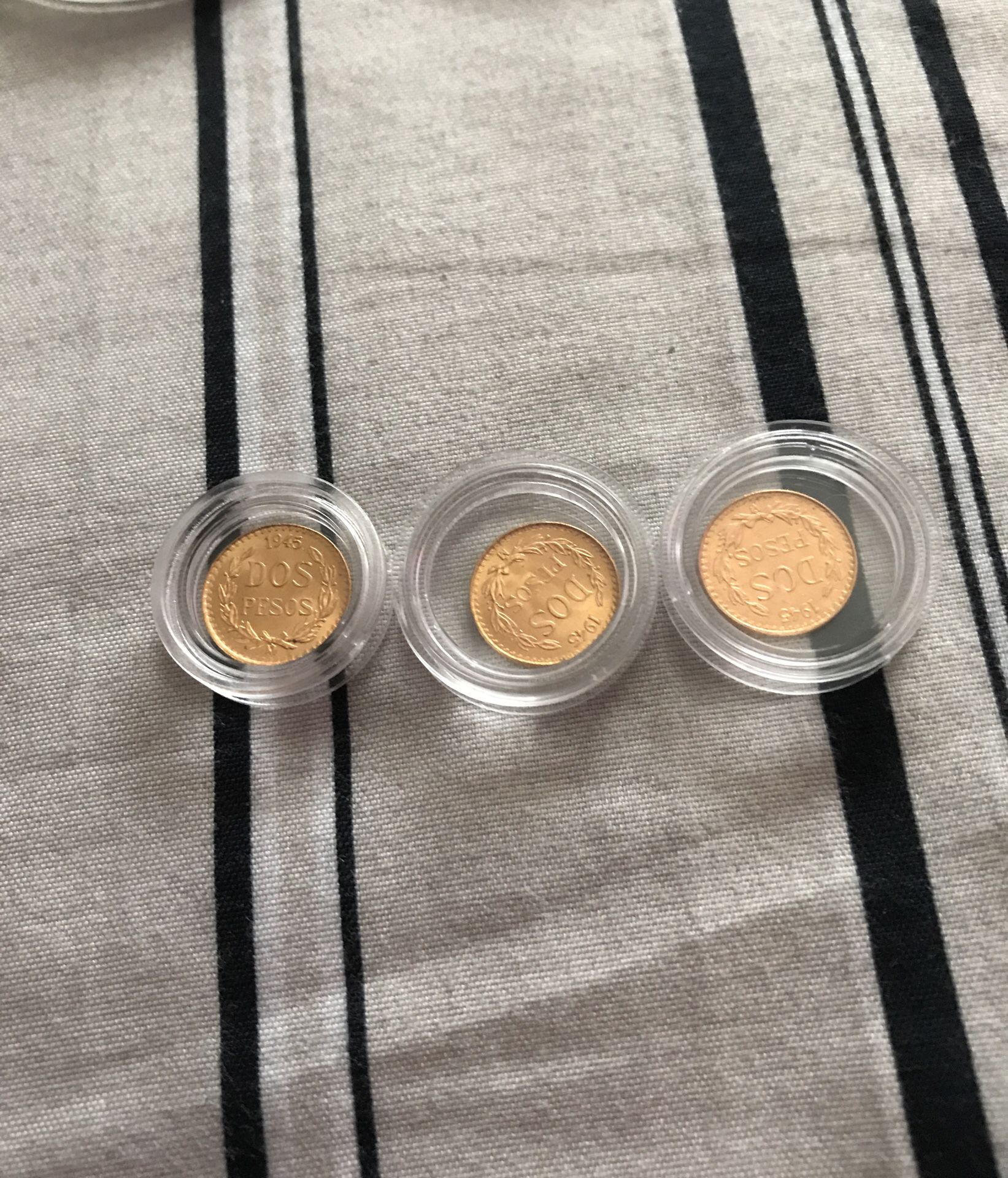 Dos Pesos moneditas de Oro $100 cada uno
