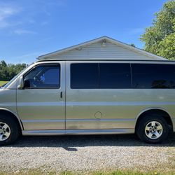 2001 GMC Savana Van