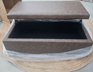 Ottoman storage .  Please read the Description.
