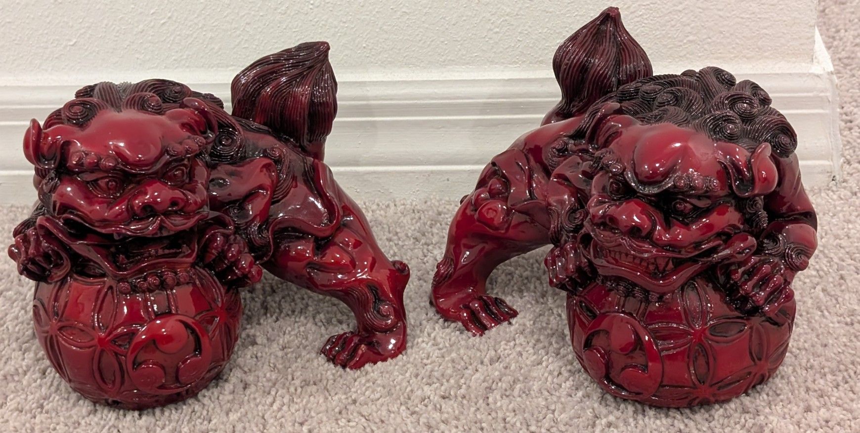 Chinese Guardian Dogs