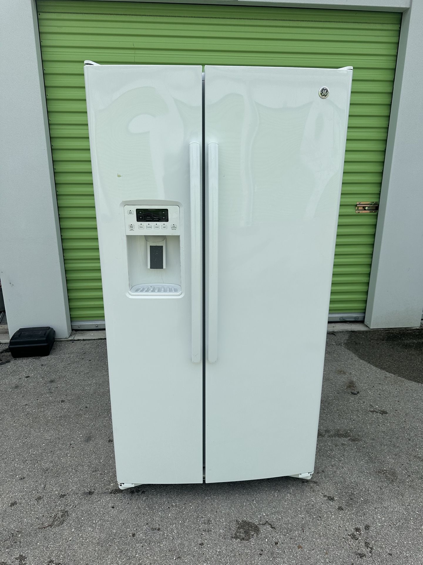 GE SxS Refrigerator