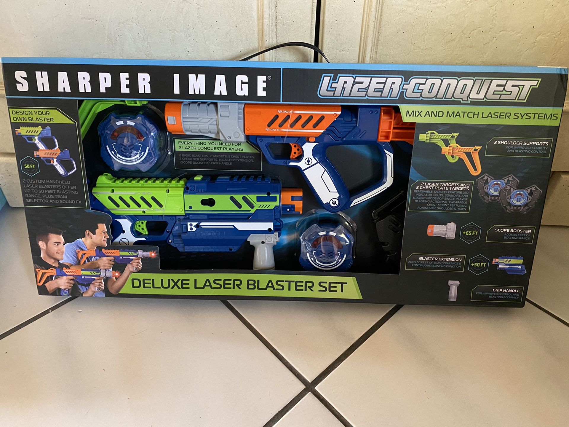 SHARPER IMAGE Lazer Conquest Deluxe Laser Blaster Set Dual Kit Tag New In Box.