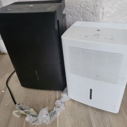 General Electric Dehumidifier 35 Pints THE WHITE IS 35 PINTBLACK IS 50 PINT
